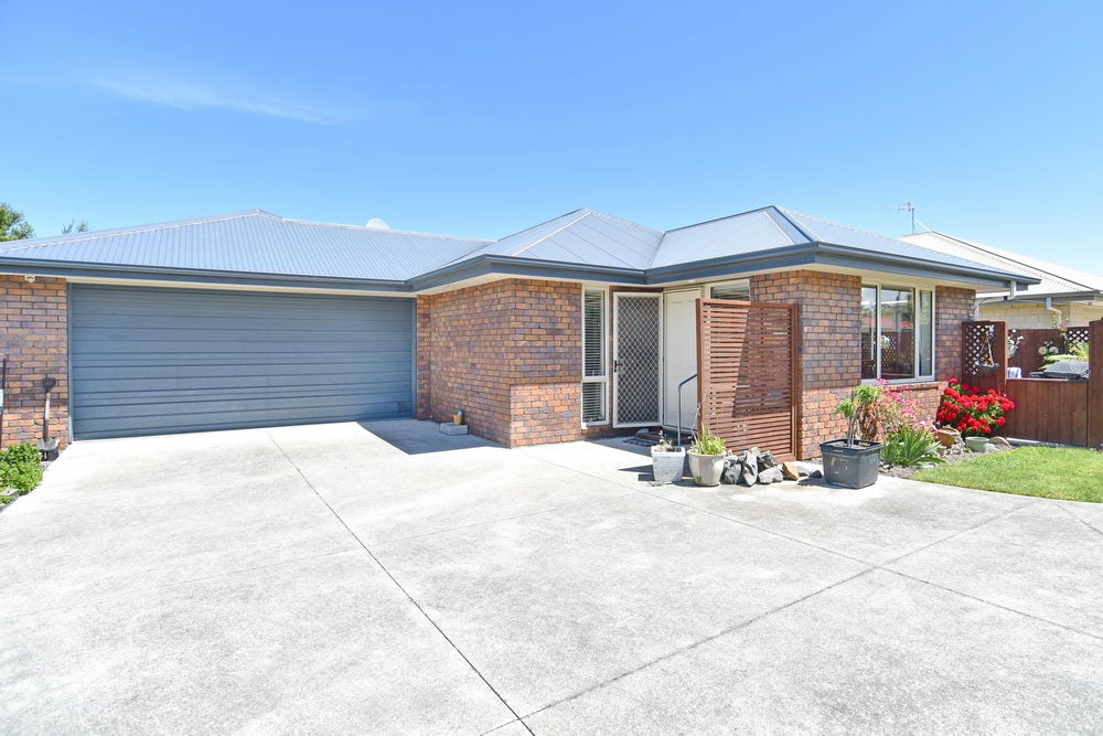 12 Amberley Beach Road, Amberley, Amberley - Carousel 1