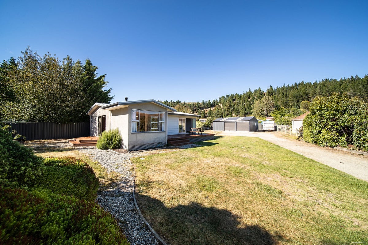 35 Hopkins Street, Cromwell - Carousel 1