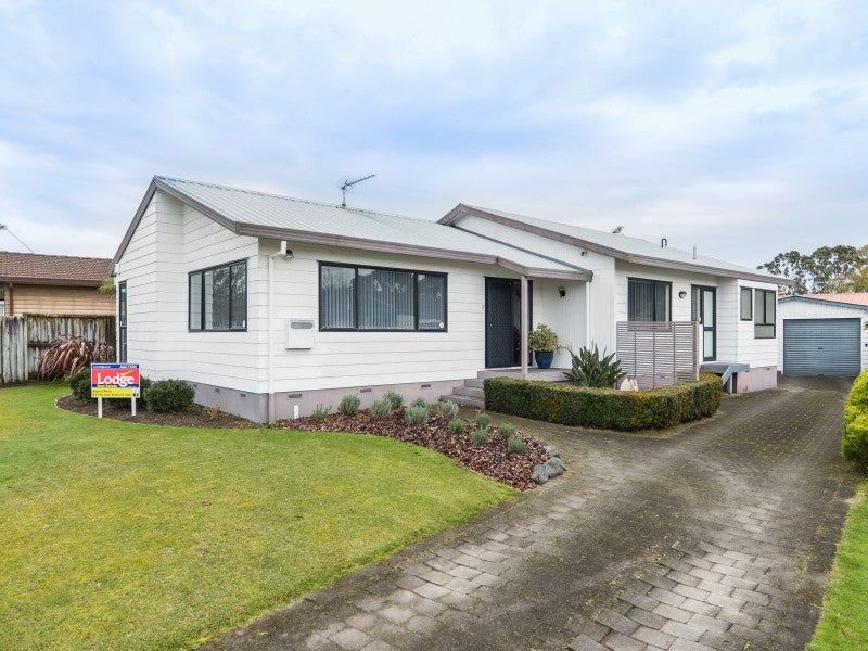 14 Cromwell Drive, Fitzroy, Hamilton - Carousel 1