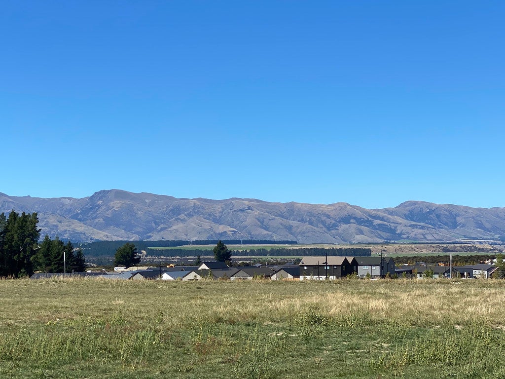 6 Bonspiel Road, WANAKA - Carousel 2