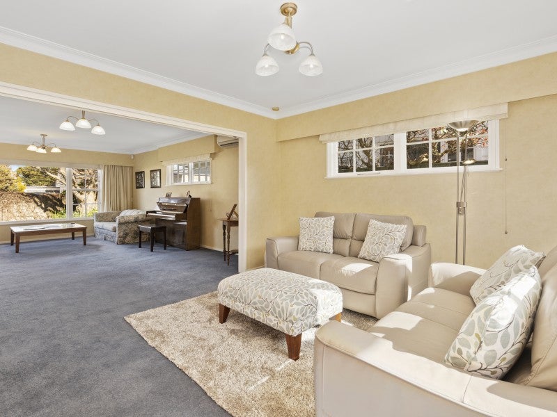 39 Orr Crescent, Hutt Central, Lower Hutt - Carousel 2