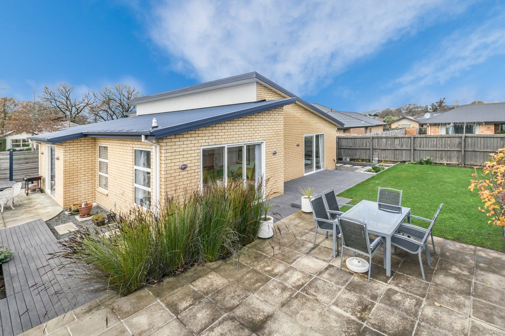 68 Mokihi Gardens, Hillmorton, Christchurch - Carousel 1