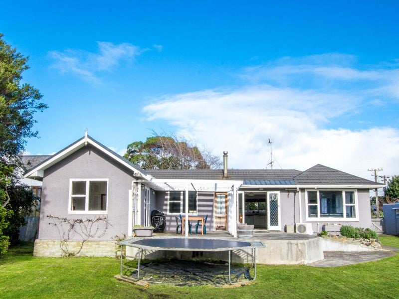 16 Goldsborough Avenue, Raumati Beach, Paraparaumu - Carousel 2