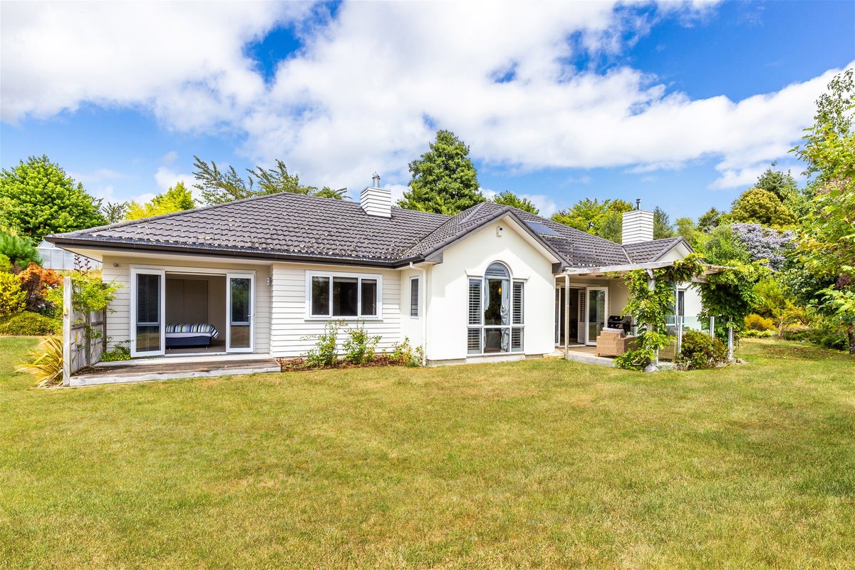47 Ramsay Drive, Acacia Bay, Taupo - Carousel 2