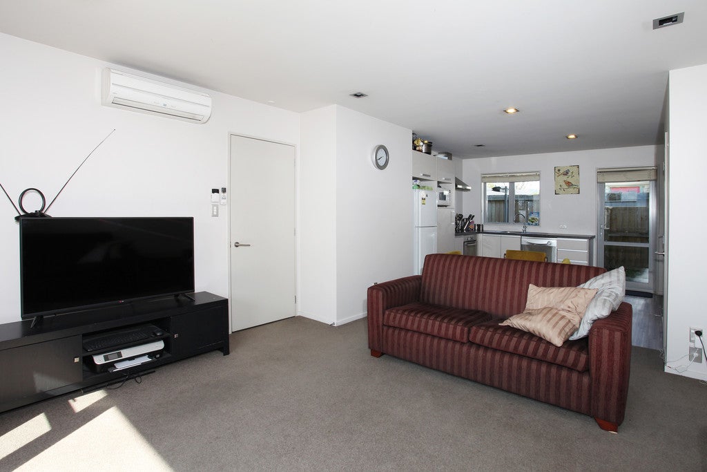 4 Walpole Street, Waltham, Christchurch - Carousel 2