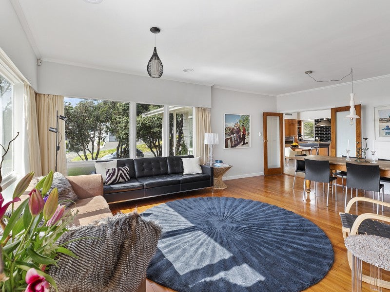 30 Mantell Street, Seatoun, Wellington - Carousel 2
