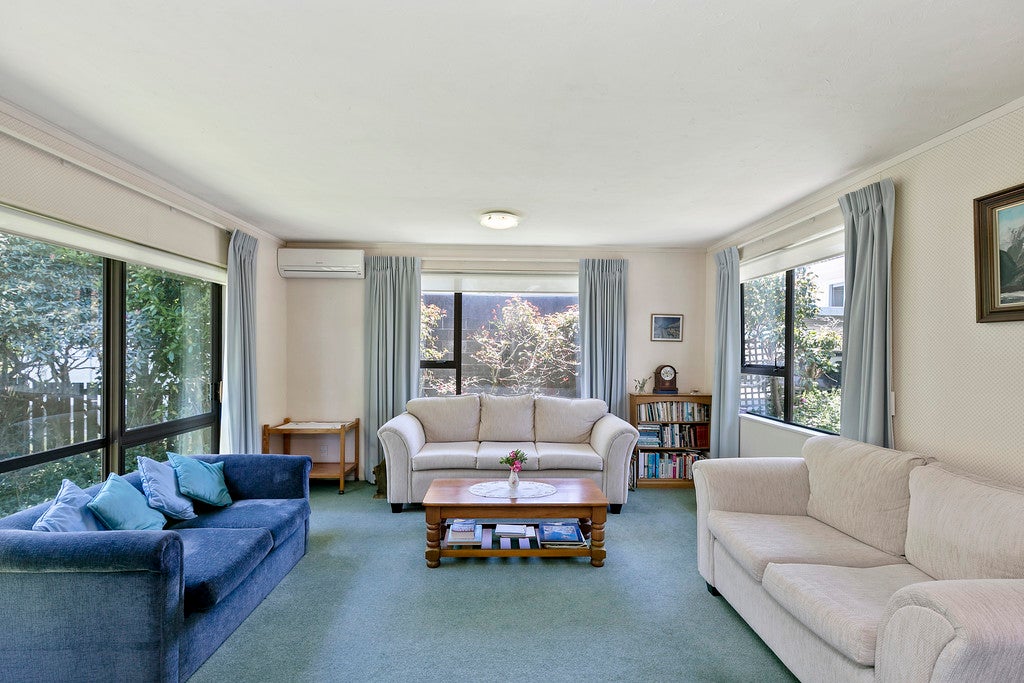 2/61 Delhi Crescent, Khandallah, Wellington - Carousel 2