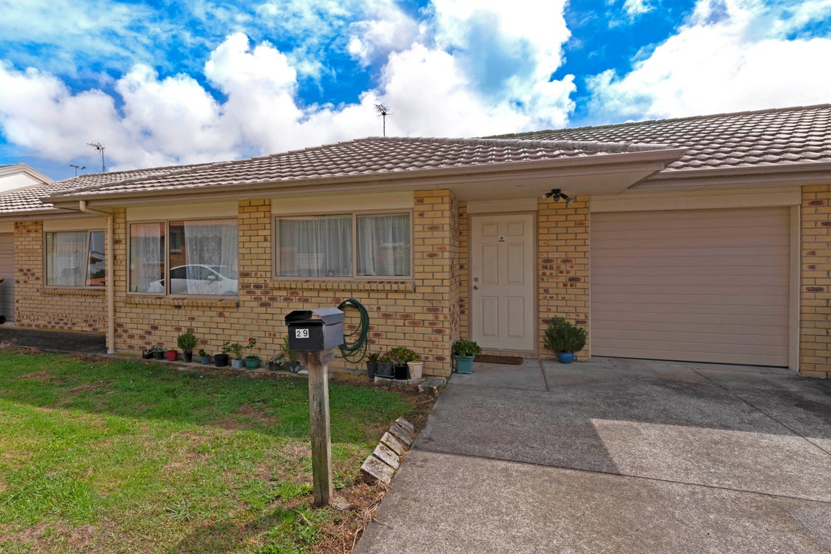 29 Carlas Way, Ranui, Auckland - Carousel 2