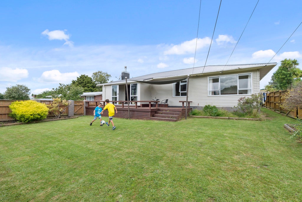 23A LARCY RD, LYNMORE, Rotorua - Carousel 1