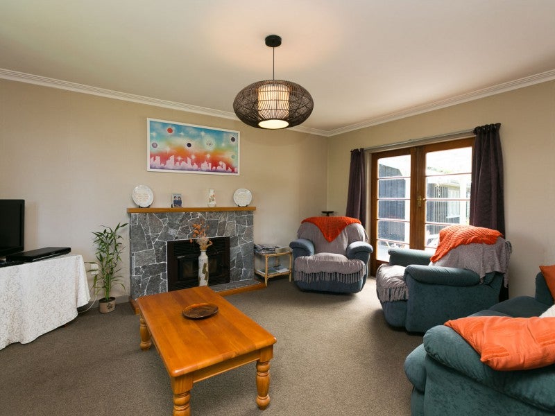 9 Fernleigh Street, Ferndale, New Plymouth - Carousel 2