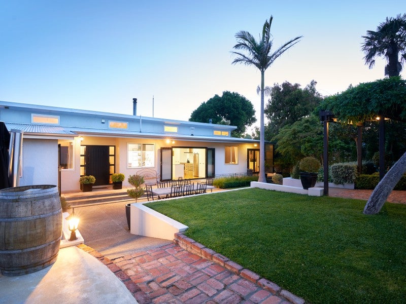 3 Cameron Terrace, Bluff Hill, Napier - Carousel 2