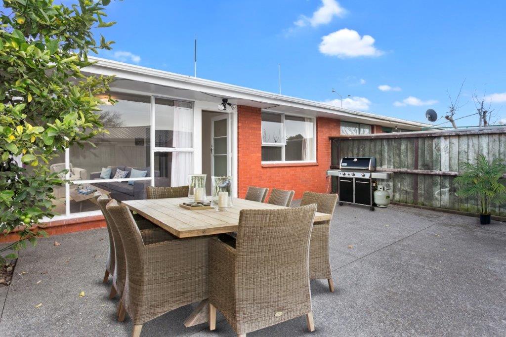 2/126 Aldwins Road, Phillipstown, Christchurch - Carousel 1