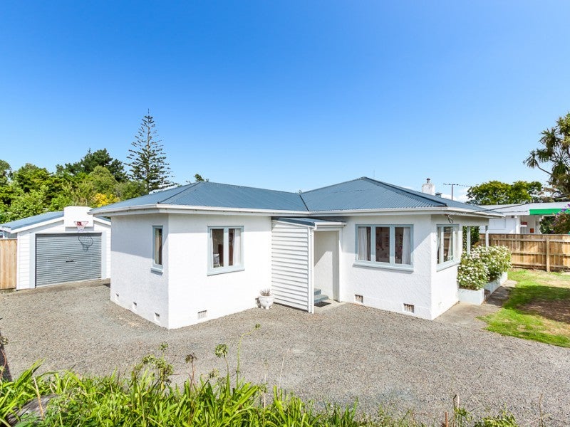 57 Honore Drive, Linton, Palmerston North - Carousel 2