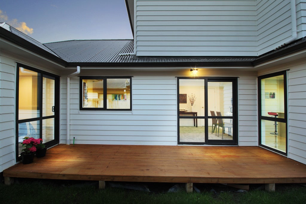 1 Whekau Drive, Takanini, Papakura - Carousel 2