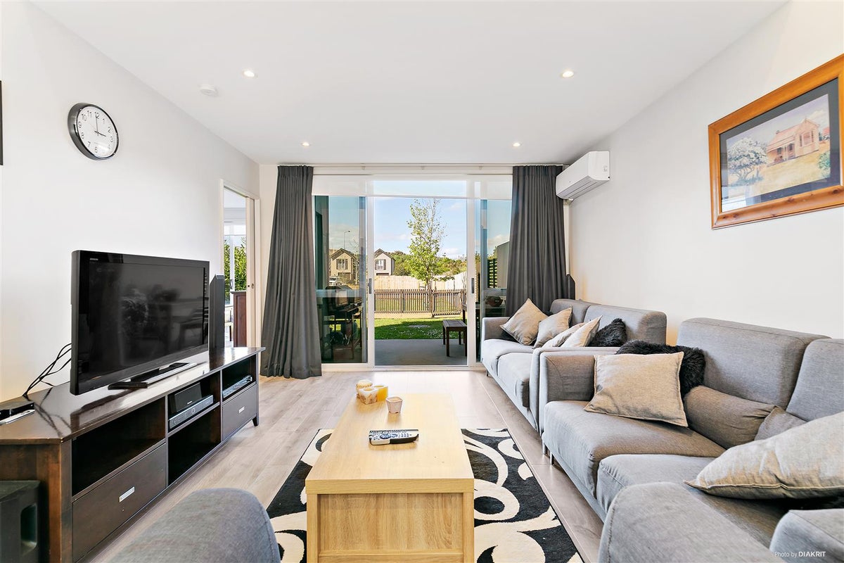 31 Tanners Road, Mangere Bridge, Auckland - Carousel 2
