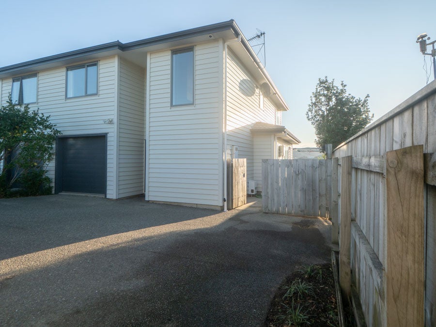 227 Mark Avenue, Grenada Village, Wellington - Carousel 1
