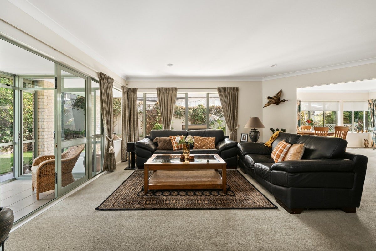 1 Glenrowan Rise, Bethlehem, Tauranga - Carousel 2