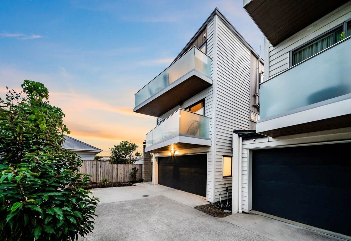 12E Ropata Avenue, Point England, Auckland - Carousel 16