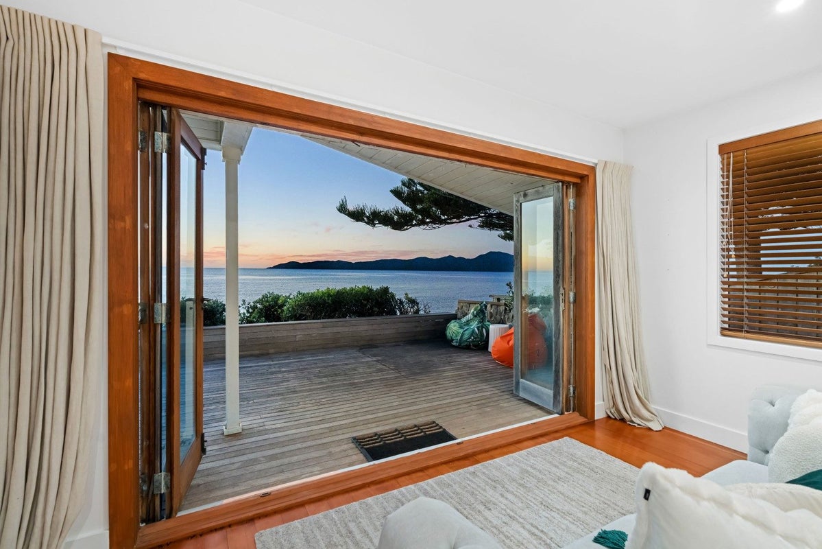 245 Rosetta Road, Raumati Beach, Paraparaumu - Carousel 2