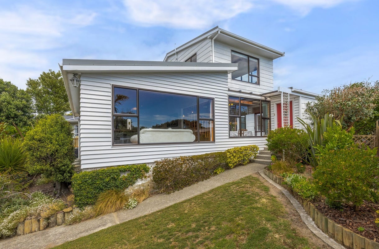 5 Miro Road, Raumati South, Paraparaumu - Carousel 1