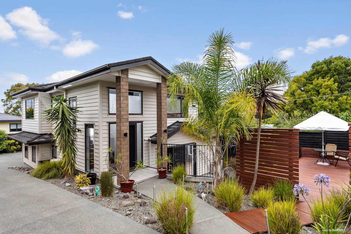 30A Stottholm Road, Titirangi, Auckland - Carousel 2