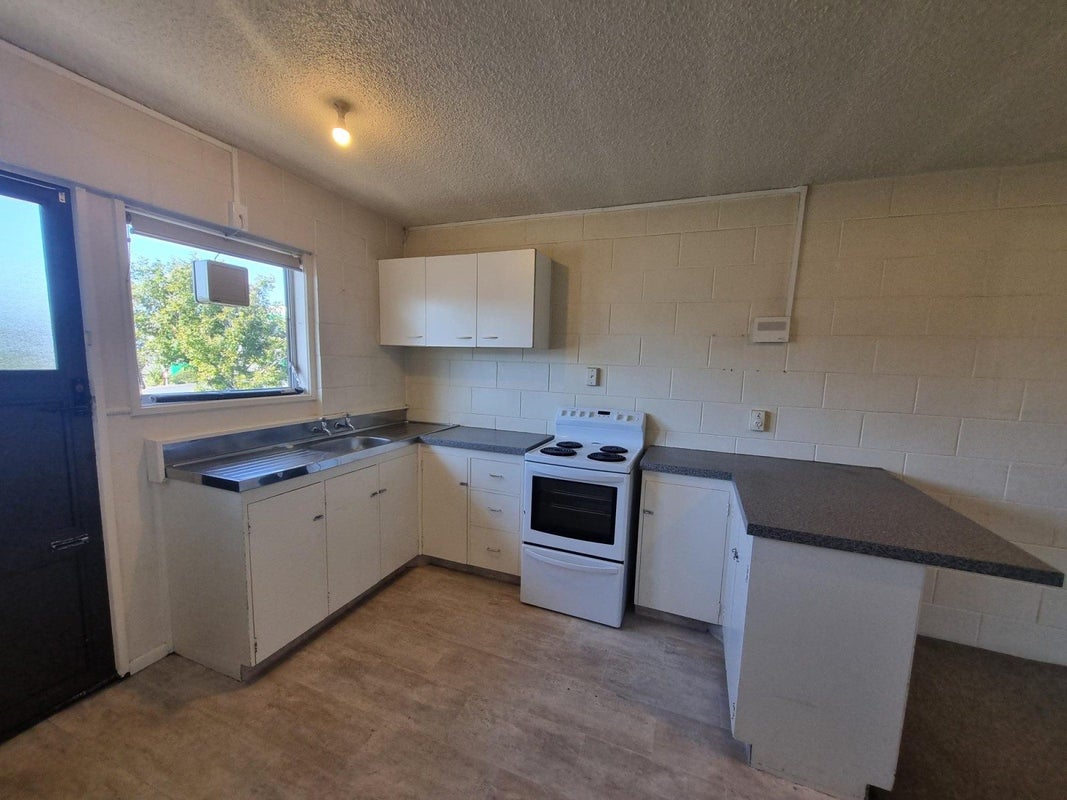 6/1105 Victoria Street, Whitiora, Hamilton - Carousel 2