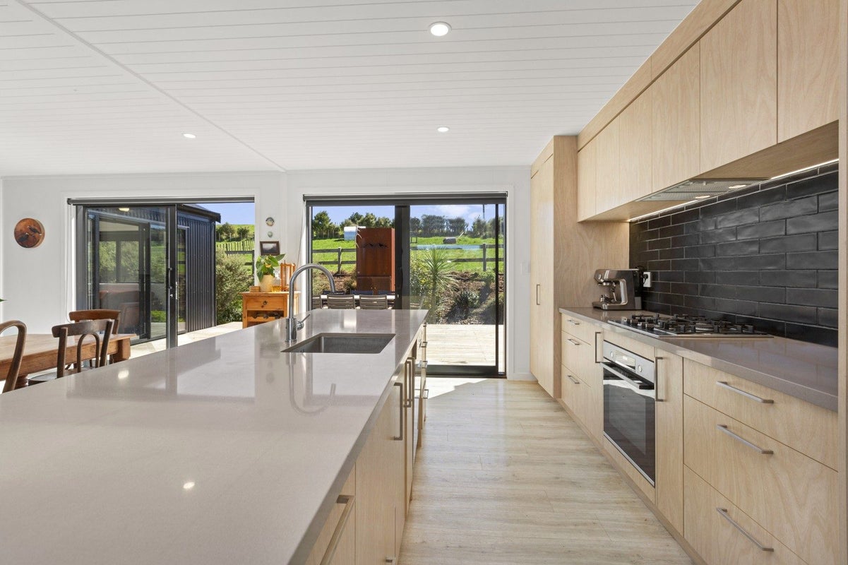 104 Te Papatapu Road, Raglan - Carousel 1