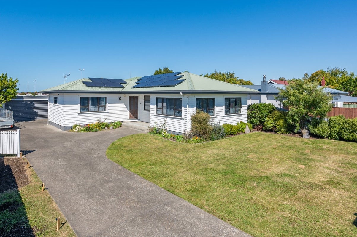 246 Kennedy Road, Onekawa, Napier - Carousel 1
