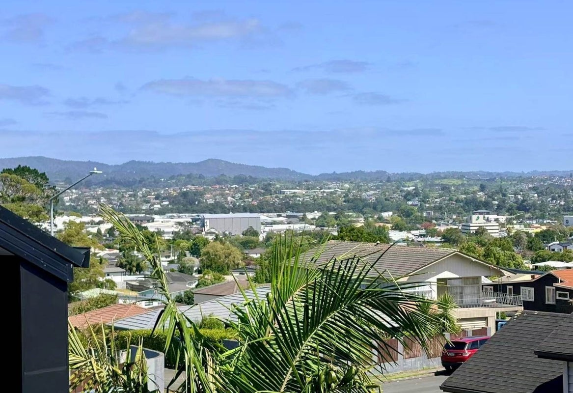 8/233 Great North Road, Henderson, Auckland - Carousel 15