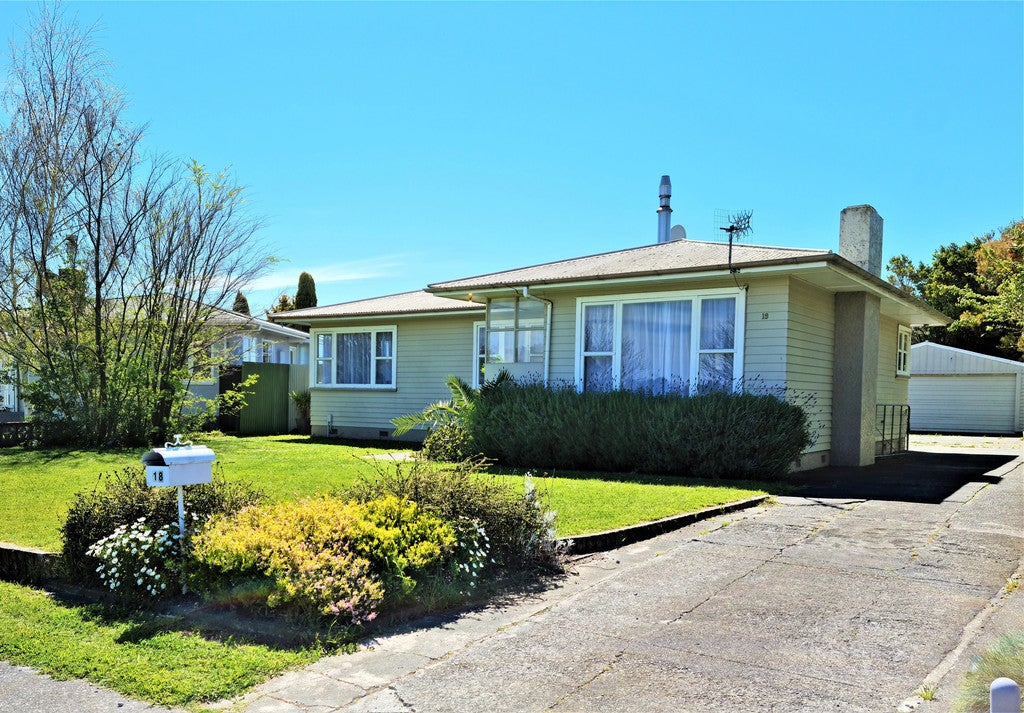 18 Allen Berry Avenue, Pirimai, Napier - Carousel 1