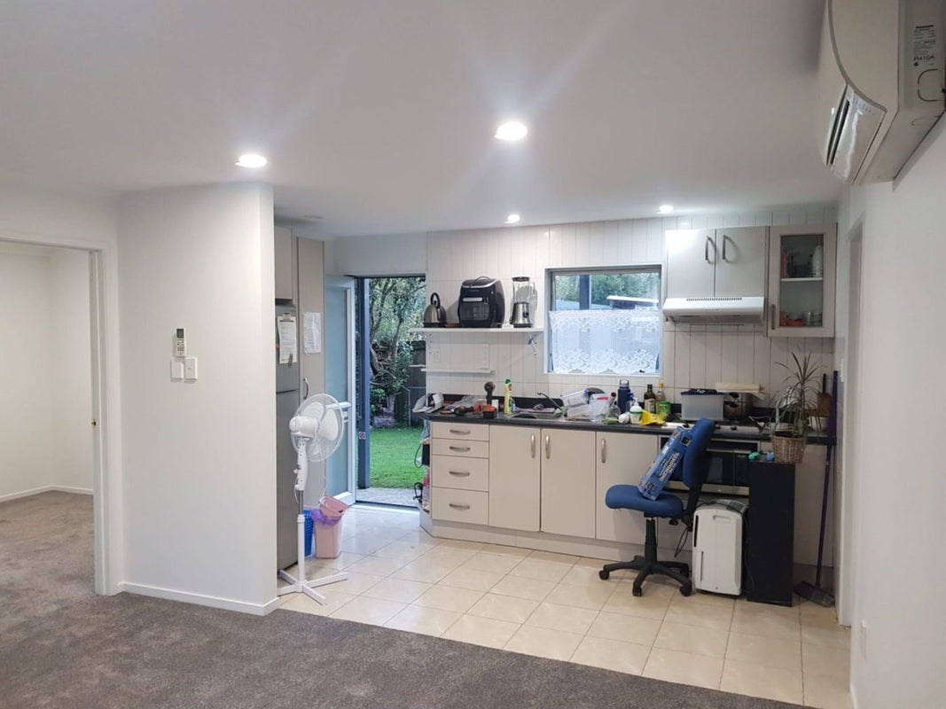 35 Simon Ellice Drive, Bayview, Auckland - Carousel 1