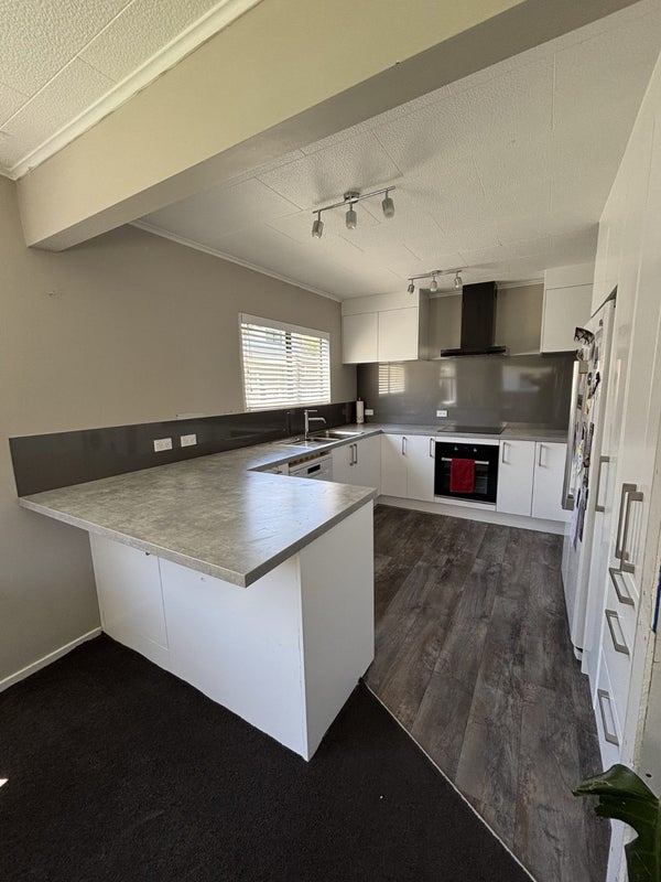 2/86 Scotia Street, Wakatu, Nelson - Carousel 2