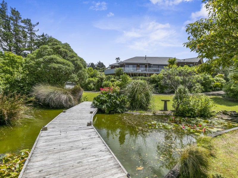 2 Crestview Grove, Belmont, Lower Hutt - Carousel 26