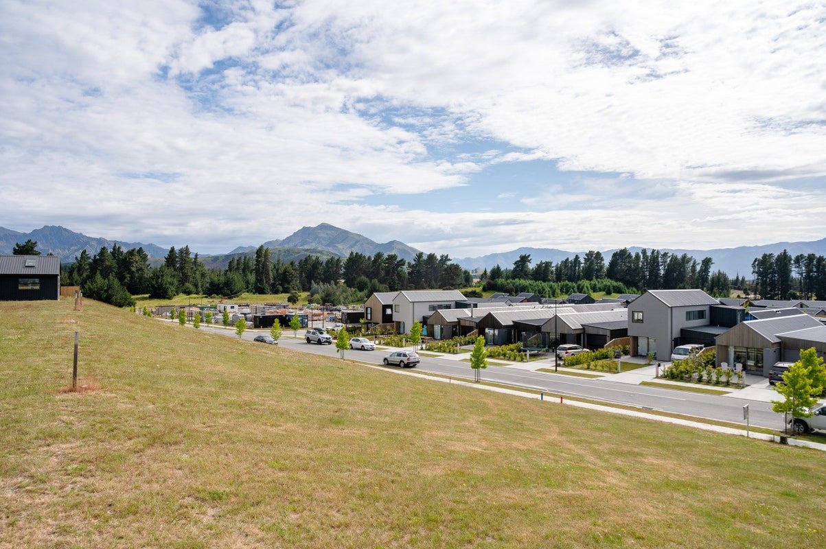 19 Lindis Road, Wanaka - Carousel 2