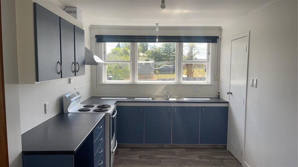 12B Stanley Street, Tokoroa, Tokoroa - Carousel 2