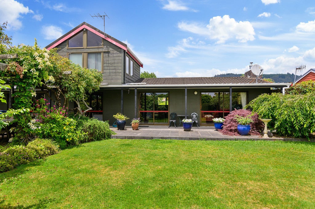 18 Blackmore Drive, Lynmore, Rotorua - Carousel 1