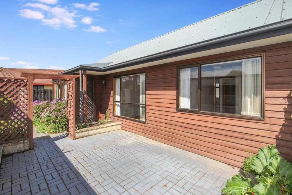 2/3 Hawea Place, Mairehau, Christchurch - Carousel 1