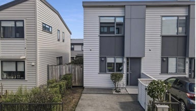 14 Tia Road, Flat Bush, Auckland - Carousel 1
