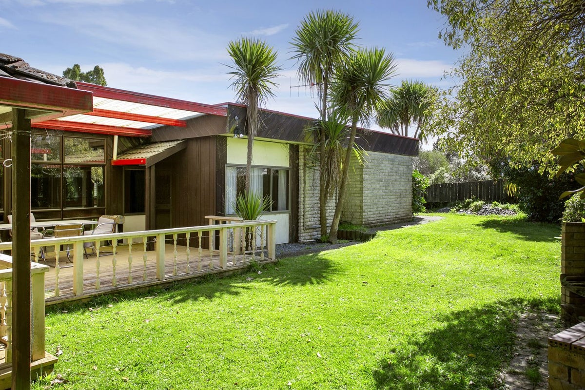 14 Hilden Place, Hilltop, Taupo - Carousel 2