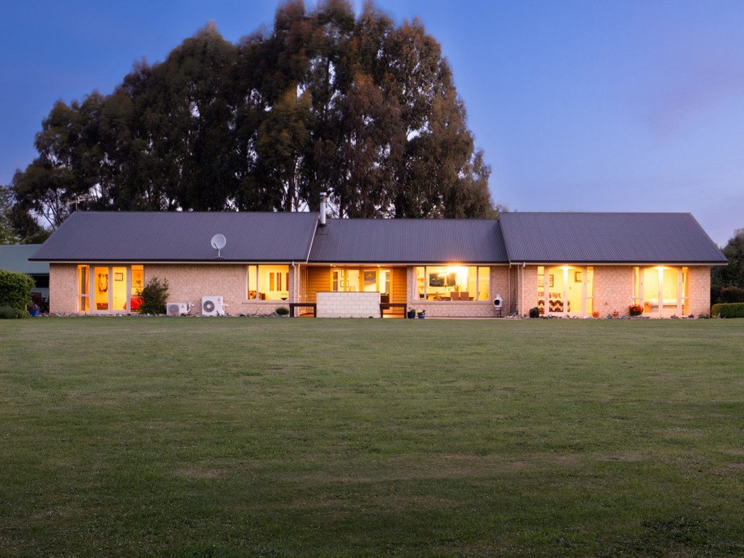 30 Macdonalds Lane, Waikuku, Rangiora - Carousel 1