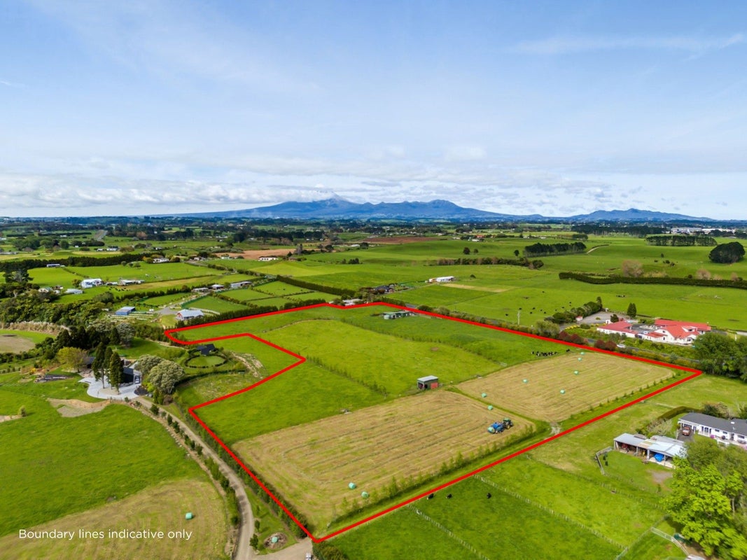 65 Mountain Road, Sentry Hill, New Plymouth - Carousel 1