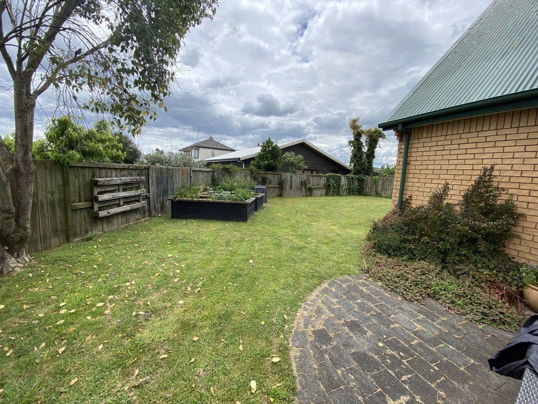 73A Brymer Road, Grandview Heights, Hamilton - Carousel 17