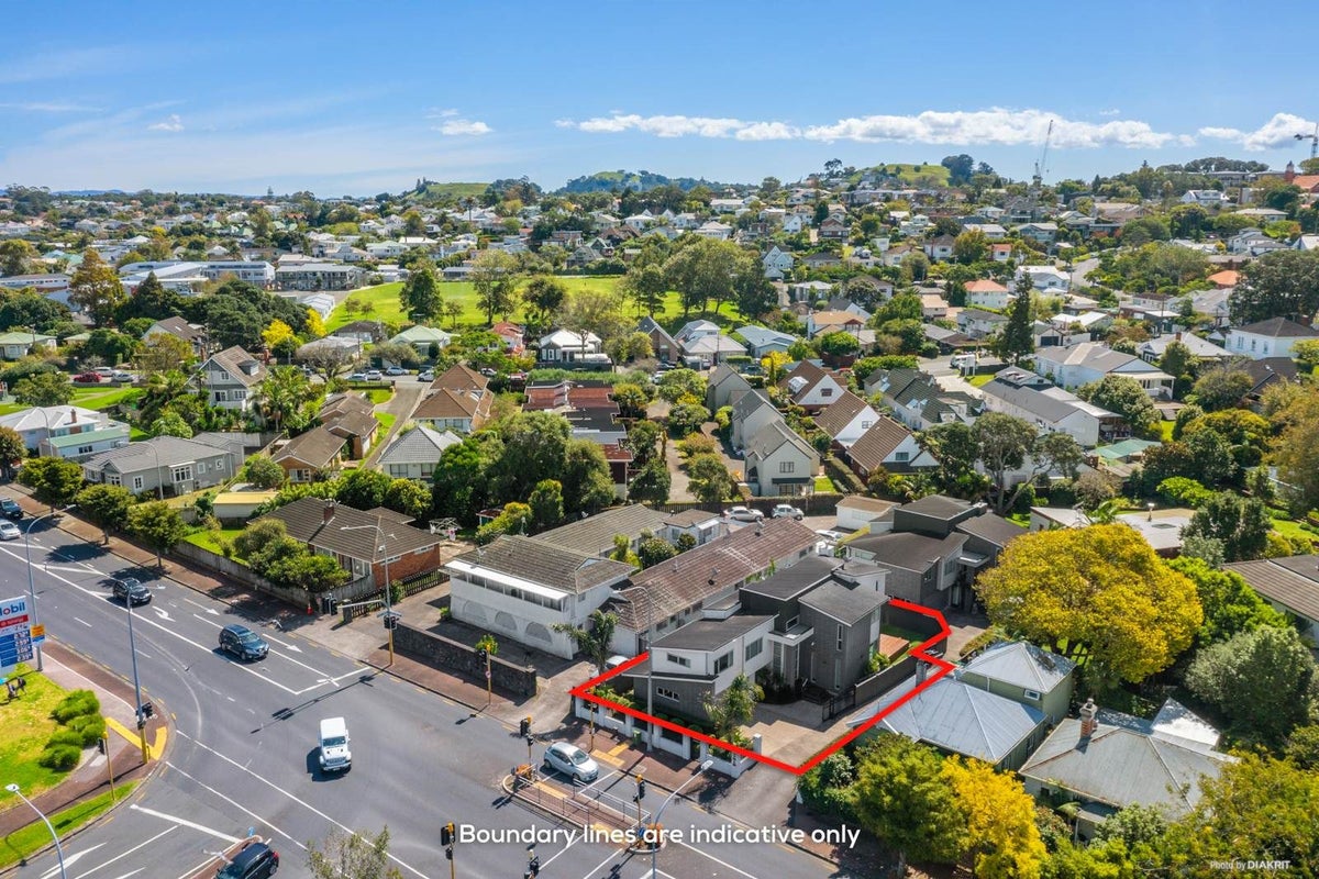 51A Green Lane East, Remuera, Auckland - Carousel 2
