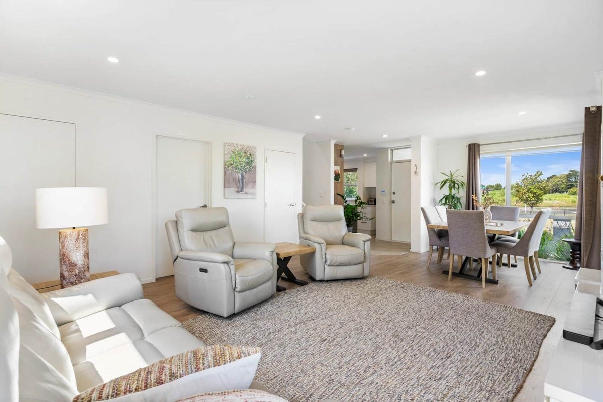 3 Huke Lane, Takanini, Auckland - Carousel 2
