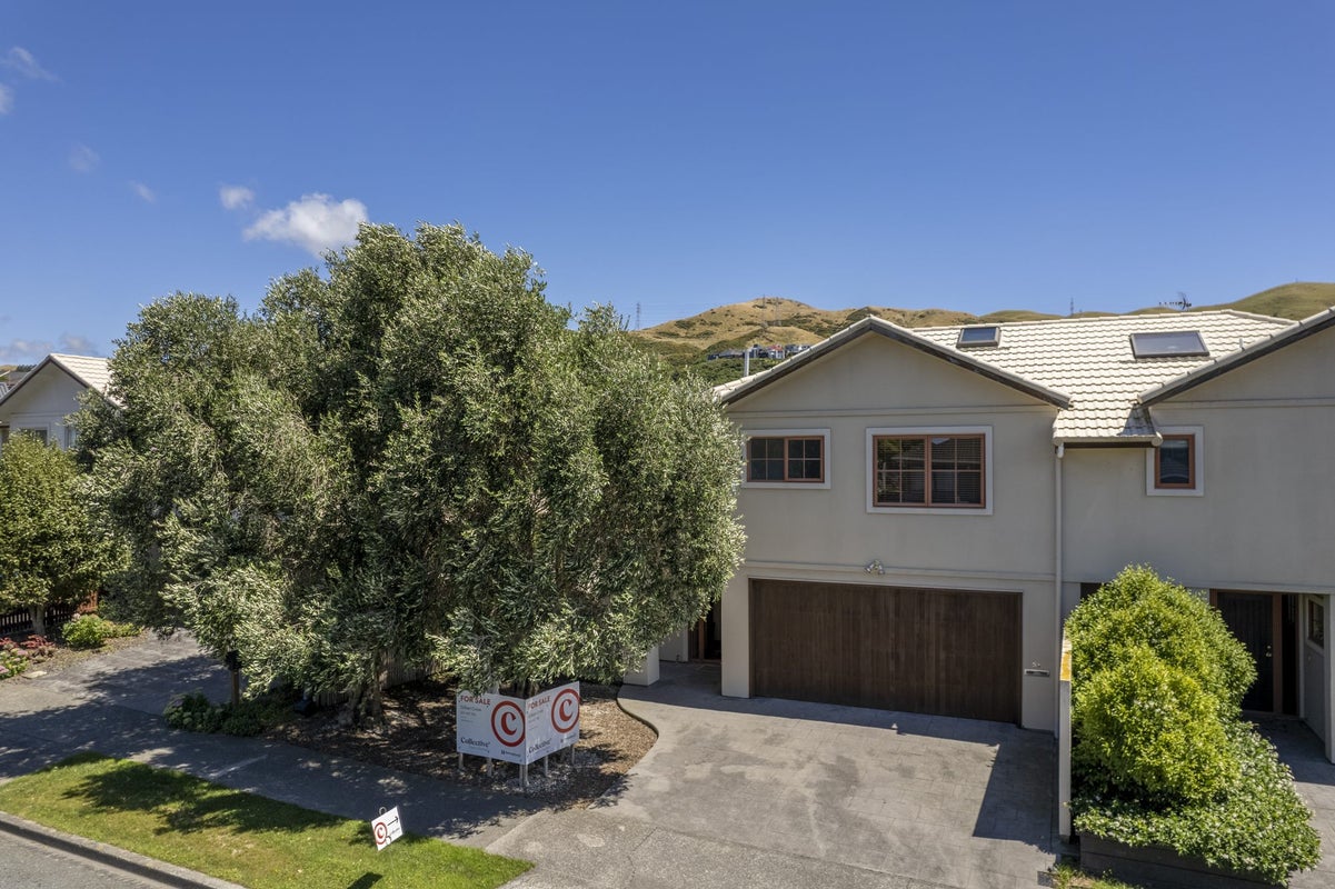 51 Lakewood Avenue, Churton Park, Wellington - Carousel 1