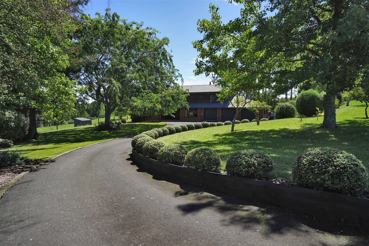 702 Peacockes Road, Rukuhia, Hamilton - Carousel 1