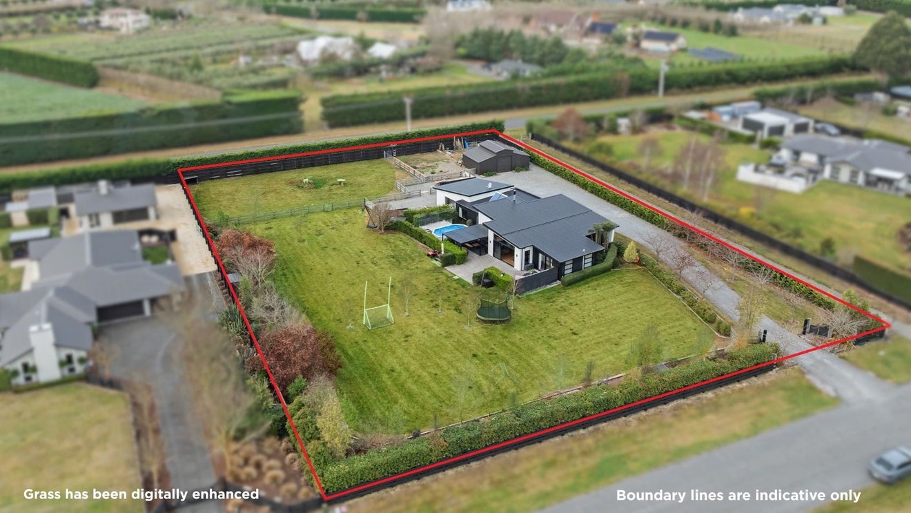 18 Warwick Road, Ohoka, Rangiora - Carousel 1