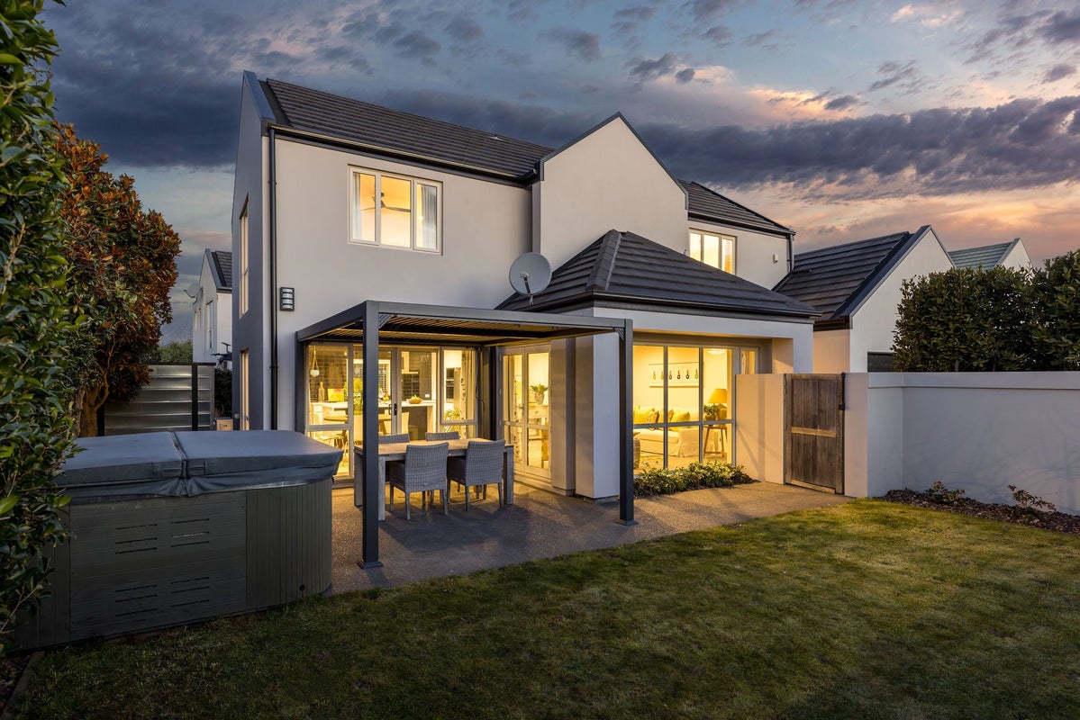152 Avonhead Road, Avonhead, Christchurch - Carousel 2