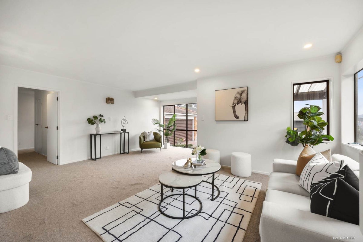 22 Bosnyak Drive, Te Atatu South, Auckland - Carousel 2