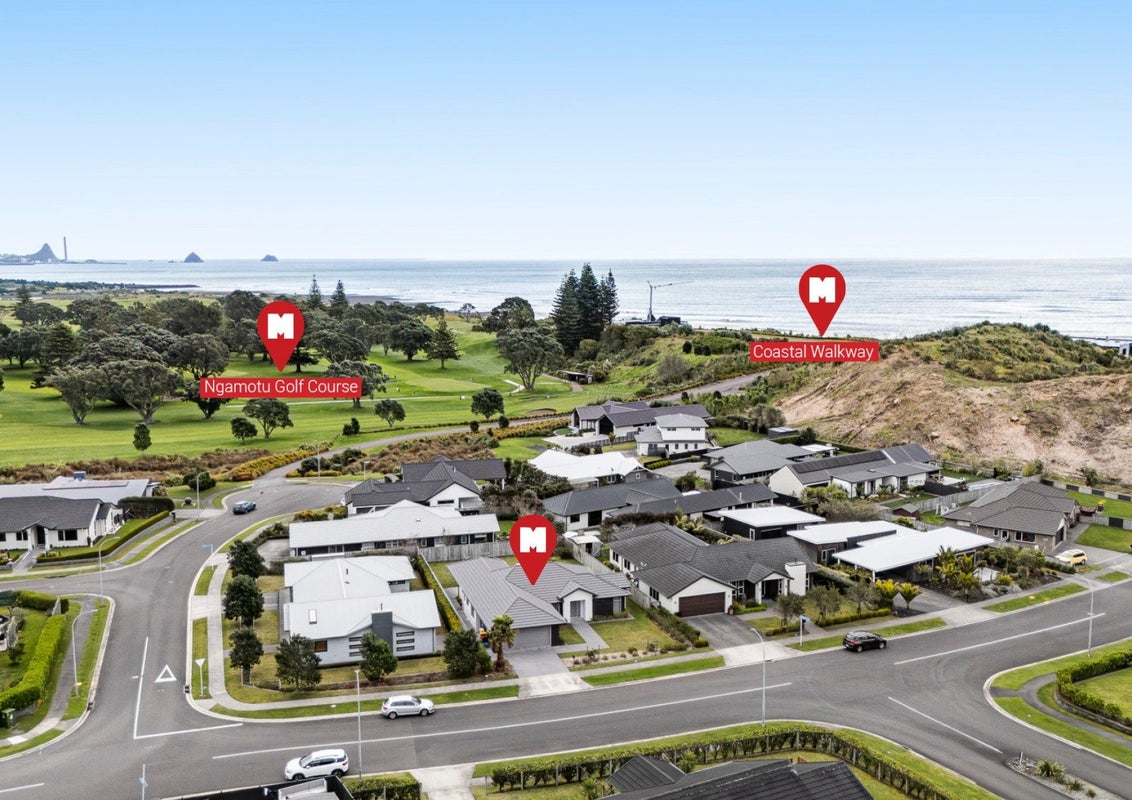 71 Links Drive, Waiwhakaiho, New Plymouth - Carousel 2